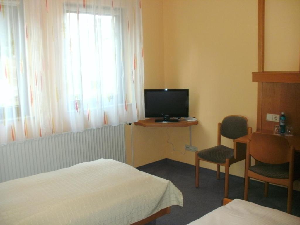 Gasthof Landhotel Gruner Baum Cadolzburg Номер фото