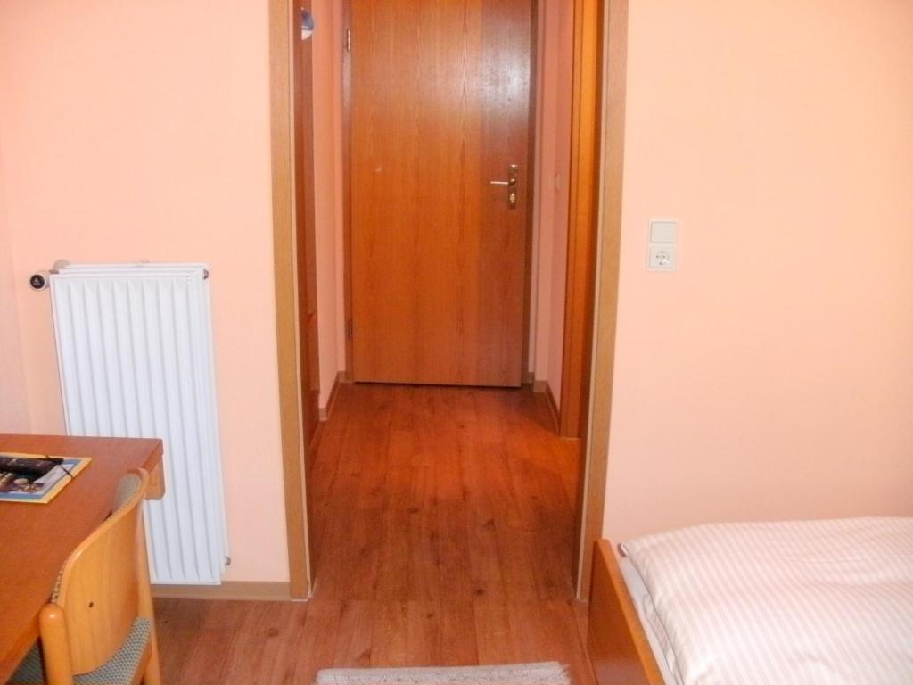 Gasthof Landhotel Gruner Baum Cadolzburg Номер фото